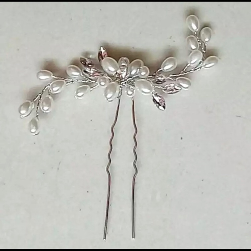 Pearl and Silver hair pins